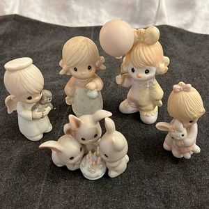 Precious Moments figurines - all the small size - various years